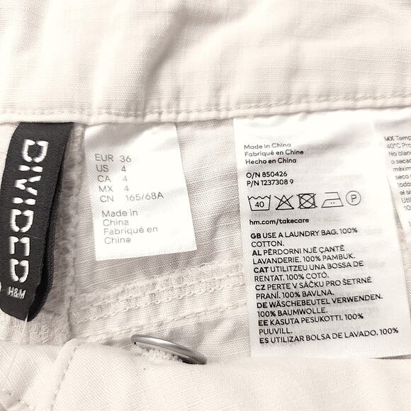 NWT Divided Cargo Shorts Wmns 4 Beige Strap D-ring Flap Pockets Utility Feminine - Picture 9 of 12